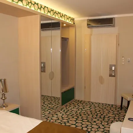 Hotel Aurum Family 